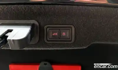 Audi A8 2015 4.0 Автомат в Москве № 268953, миниатюра 7