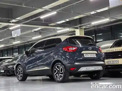 Renault QM3 2015 1.5 Автомат в Москве № 276029, миниатюра 2