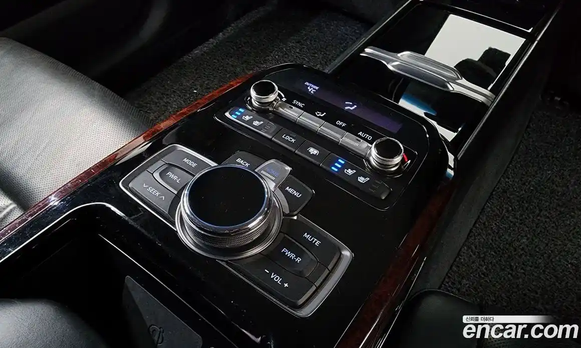 Genesis EQ900 2016 5.0 Автомат в Москве № 27832, фото 19