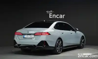 BMW 5-Series 2025 2.0 Автомат в Москве № 278569, миниатюра 2