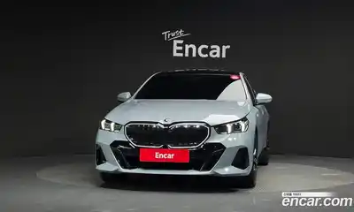 BMW 5-Series 2025 2.0 Автомат в Москве № 278569, миниатюра 3