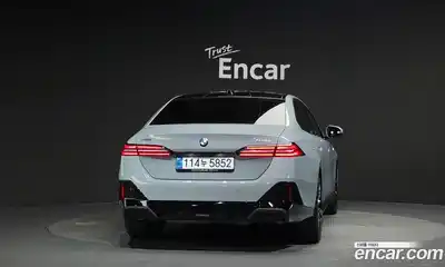 BMW 5-Series 2025 2.0 Автомат в Москве № 278569, миниатюра 4