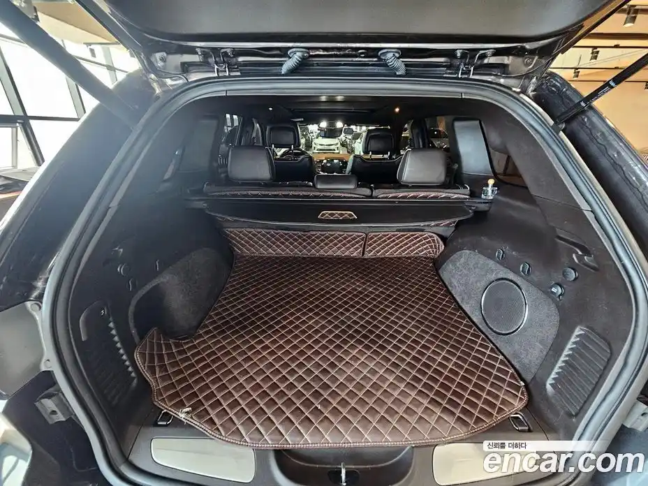 Jeep Cherokee 2019 3.6 Автомат в Москве № 279133, фото 12