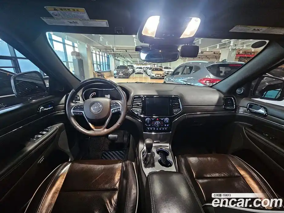 Jeep Cherokee 2019 3.6 Автомат в Москве № 279133, фото 20