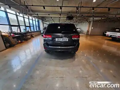 Jeep Cherokee 2019 3.6 Автомат в Москве № 279133, миниатюра 6