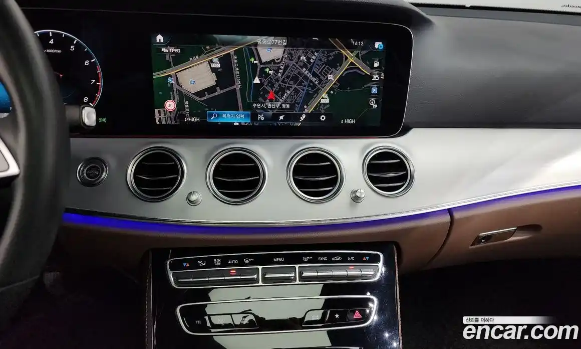 Mercedes-Benz E-Class 2021 2.0 Автомат в Москве № 287350, фото 14