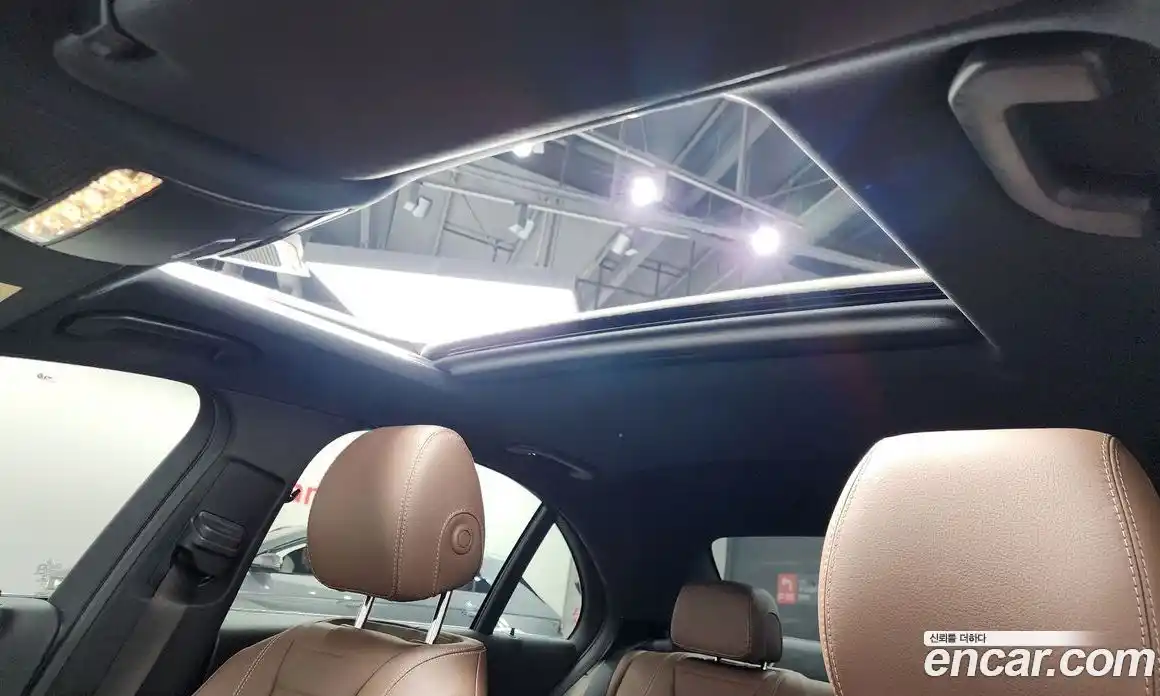 Mercedes-Benz E-Class 2021 2.0 Автомат в Москве № 287350, фото 19