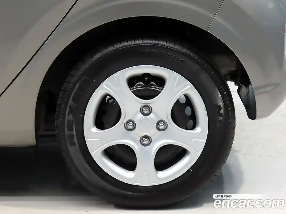 Kia Morning 2021 1.0 Автомат в Москве № 287863, фото 20