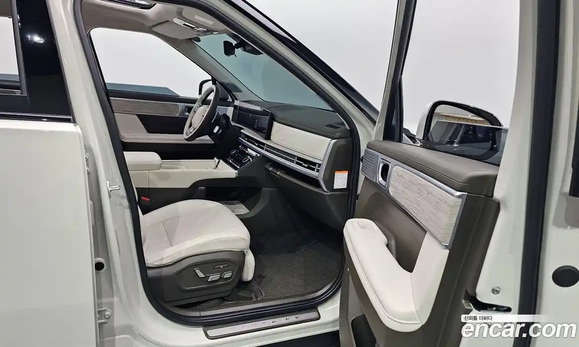 Hyundai Santa Fe 2024 1.6 Автомат в Москве № 303758, фото 8