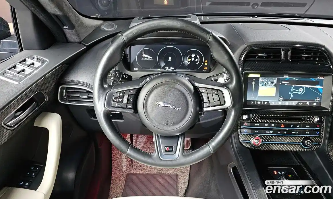 Jaguar F-Pace 2017 3.0 Автомат в Москве № 320217, фото 13