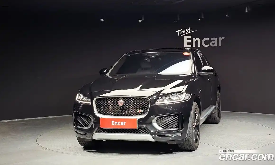 Jaguar F-Pace 2017 3.0 Автомат в Москве № 320217, фото 18