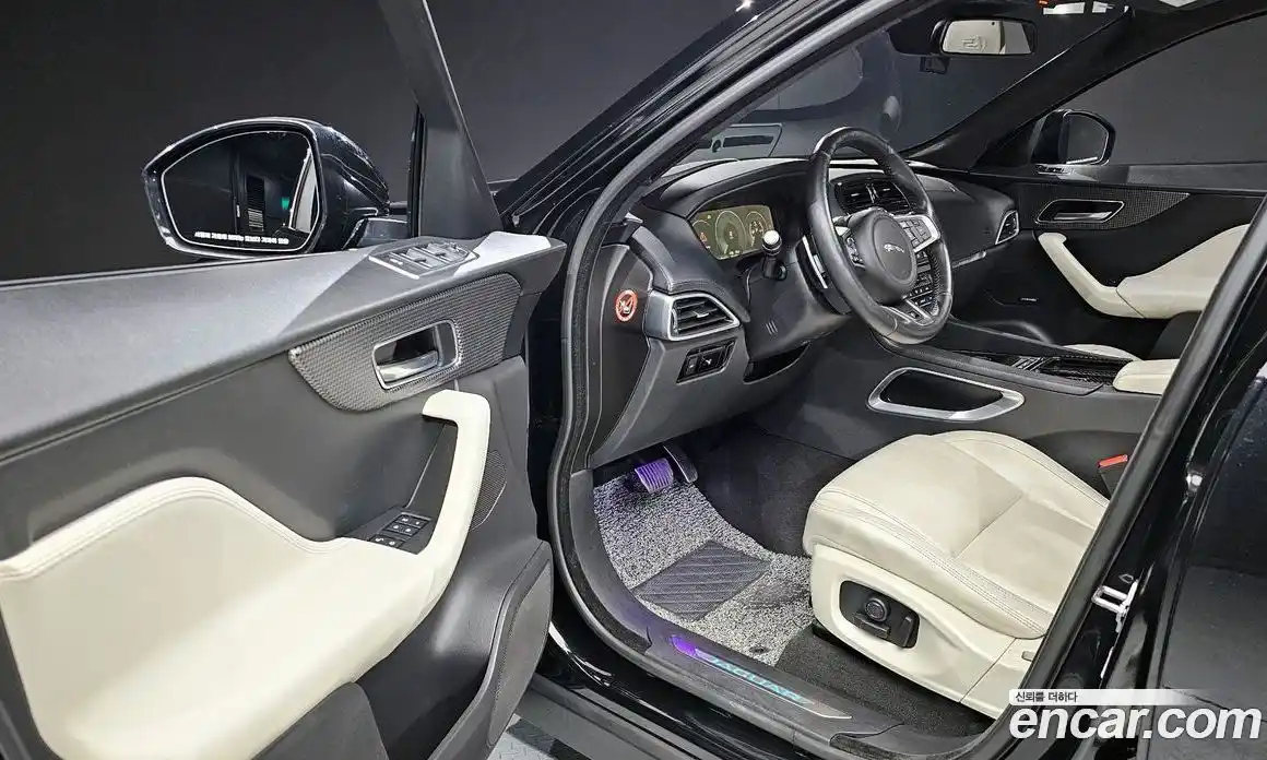 Jaguar F-Pace 2017 3.0 Автомат в Москве № 320217, фото 20