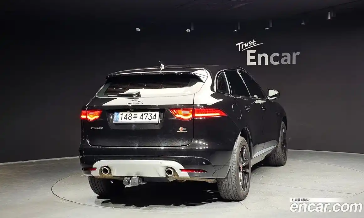 Jaguar F-Pace 2017 3.0 Автомат в Москве № 320217, фото 3