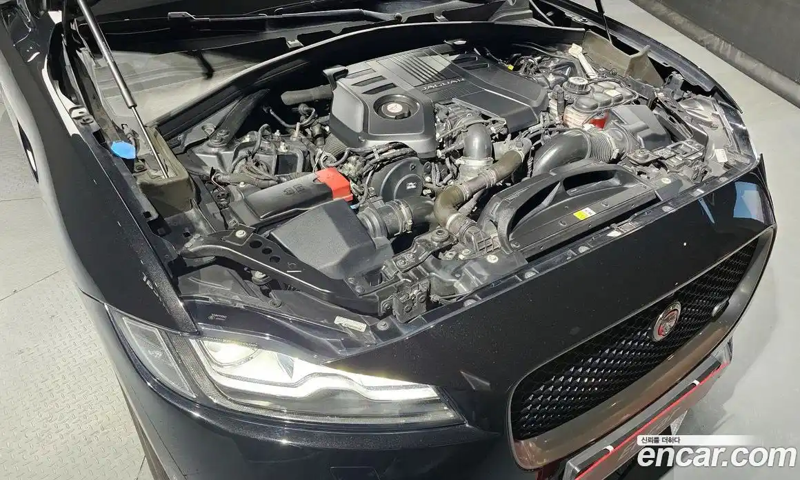 Jaguar F-Pace 2017 3.0 Автомат в Москве № 320217, фото 4