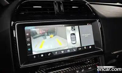 Jaguar F-Pace 2017 3.0 Автомат в Москве № 320217, миниатюра 5