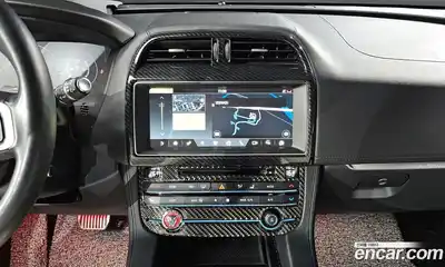 Jaguar F-Pace 2017 3.0 Автомат в Москве № 320217, миниатюра 10