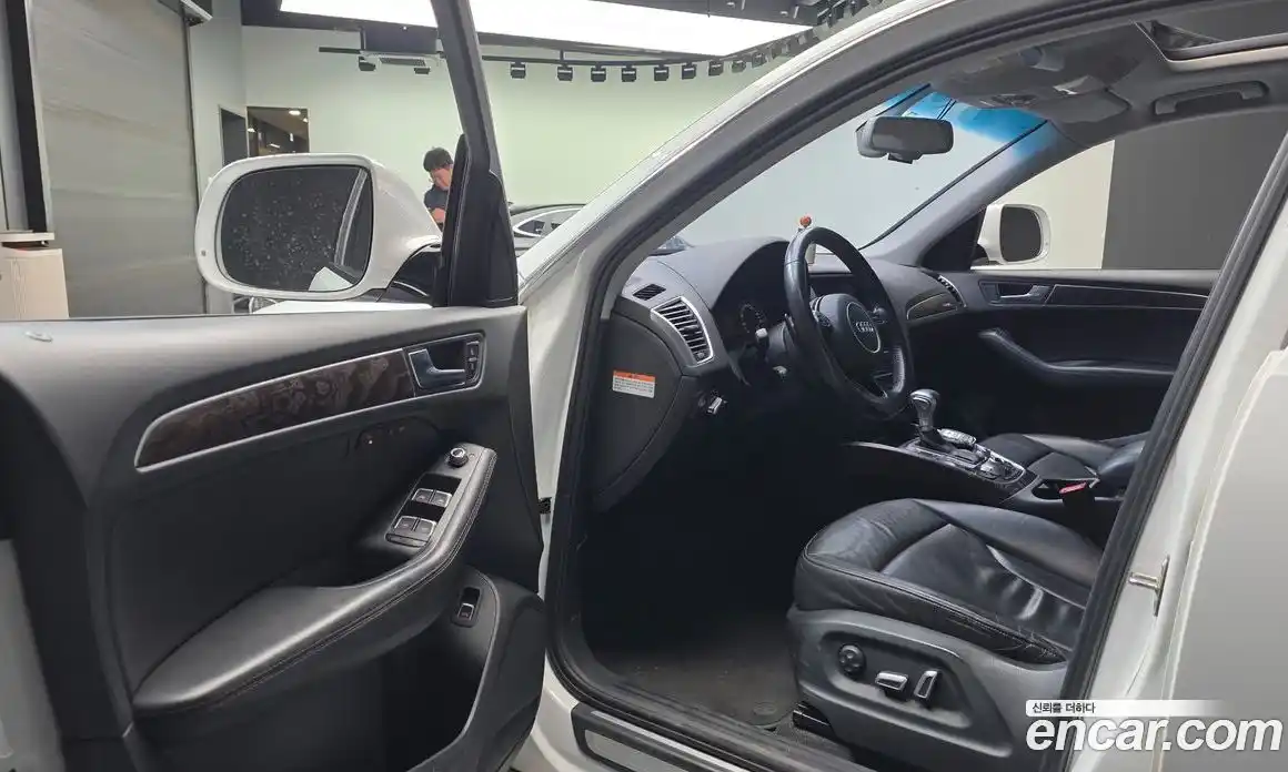 Audi Q5 2016 2.0 Автомат в Москве № 325713, фото 10