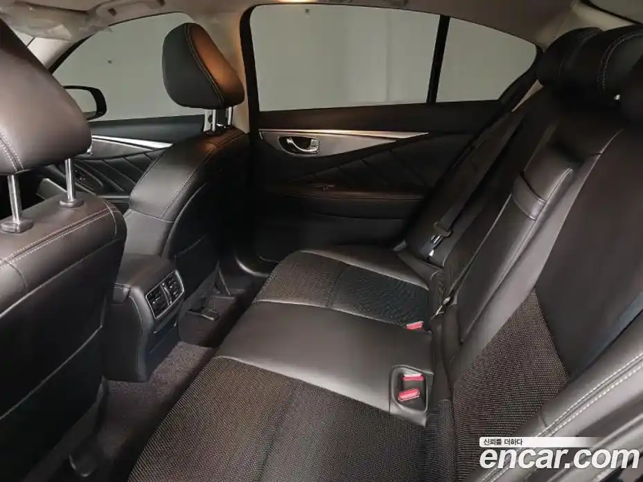 Infiniti Q50 2018 3.5 Автомат в Москве № 326759, фото 8