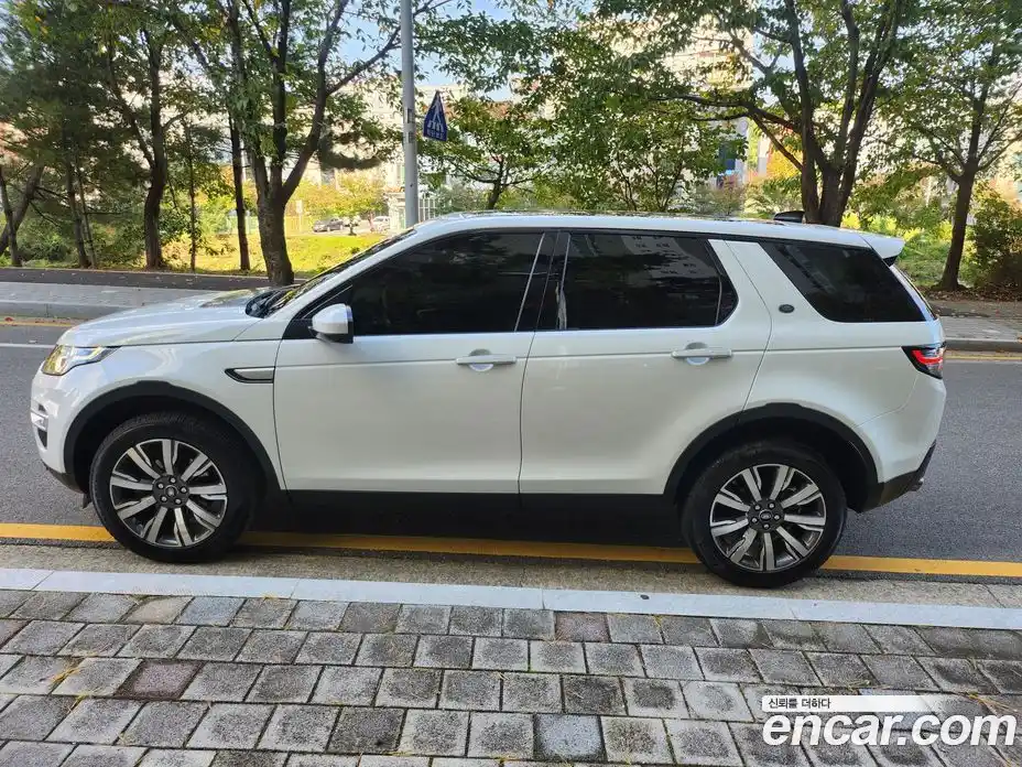 Land Rover Discovery Sport 2017 2.0 Автомат в Москве № 328594, фото 18