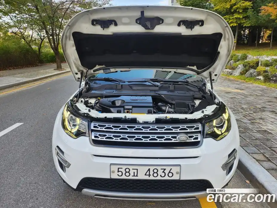 Land Rover Discovery Sport 2017 2.0 Автомат в Москве № 328594, фото 6