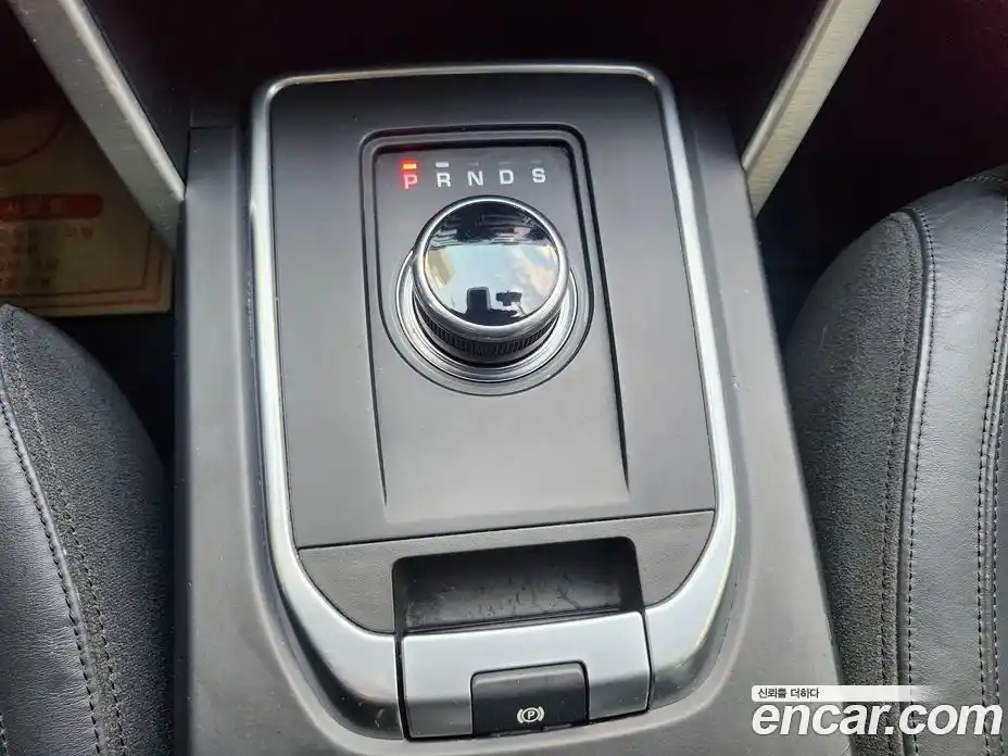 Land Rover Discovery Sport 2017 2.0 Автомат в Москве № 328594, фото 9