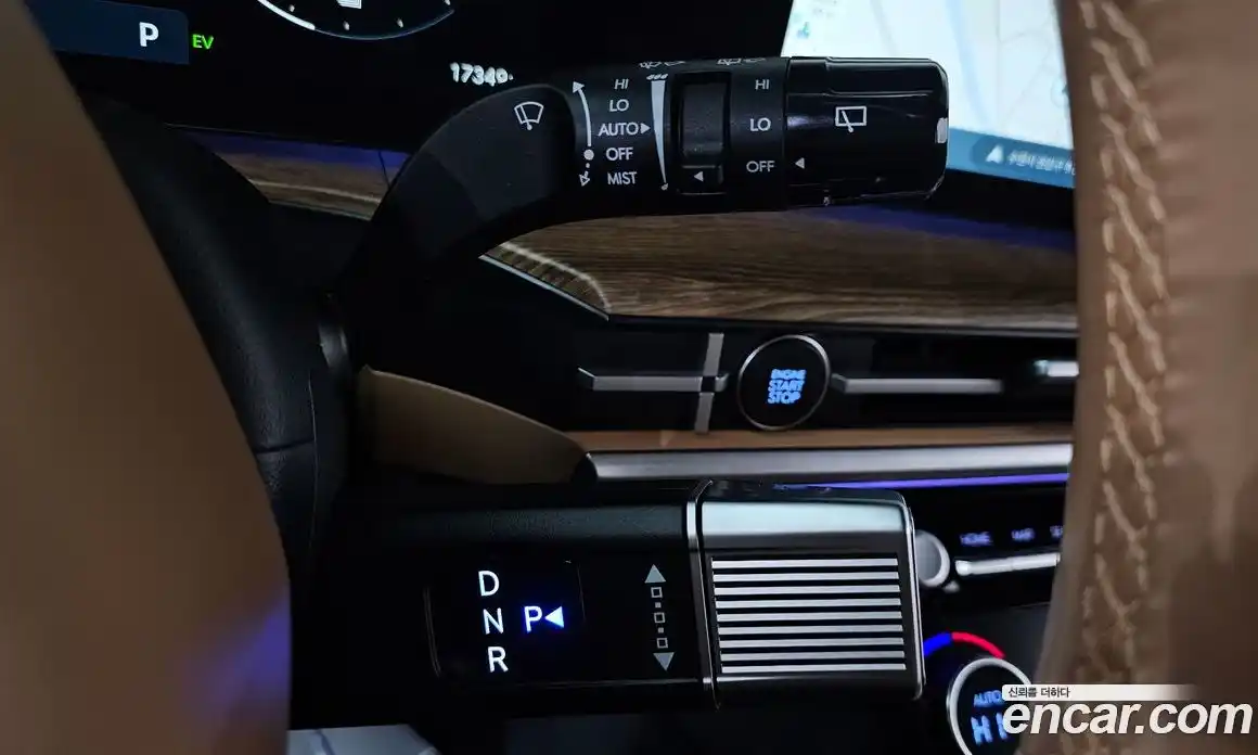 Hyundai Santa Fe 2025 1.6 Автомат в Москве № 334749, фото 9