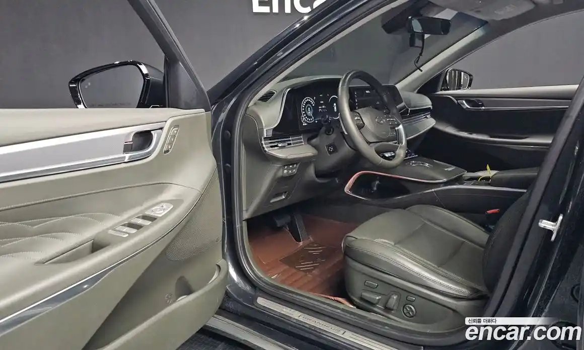 Hyundai Grandeur 2022 2.5 Автомат в Москве № 336076, фото 11