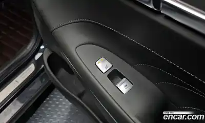 Hyundai Grandeur 2022 2.5 Автомат в Москве № 336076, миниатюра 2