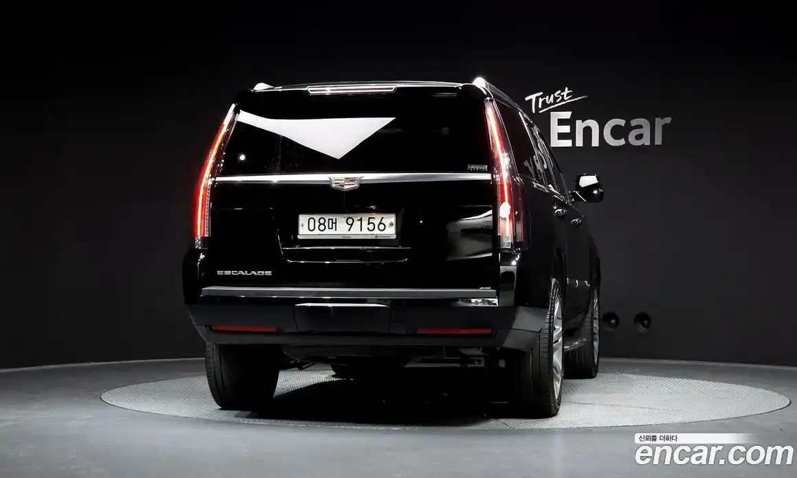 Cadillac Escalade 2018 6.2 Автомат в Москве № 337081, фото 15