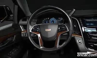 Cadillac Escalade 2018 6.2 Автомат в Москве № 337081, миниатюра 2
