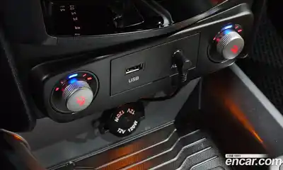 SsangYong TIBOLI 2018 1.6 Автомат в Москве № 341321, миниатюра 12