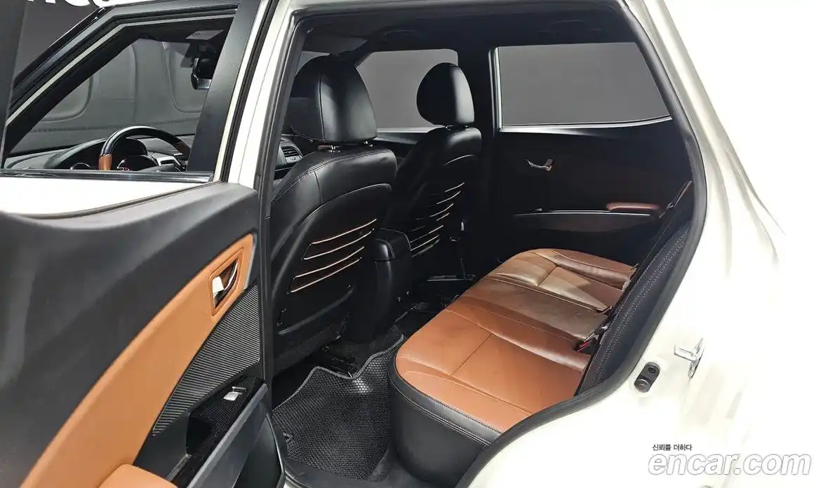 SsangYong TIBOLI 2018 1.6 Автомат в Москве № 341321, фото 7