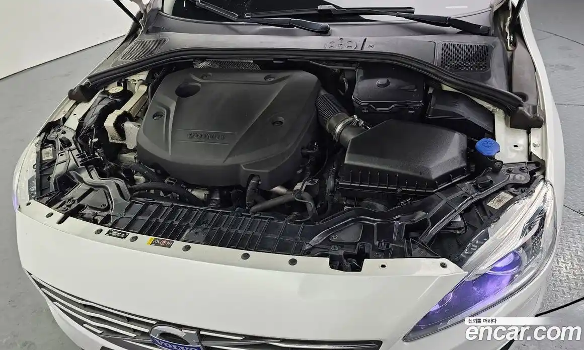 Volvo S60 2015 2.0 Автомат в Москве № 344267, фото 6