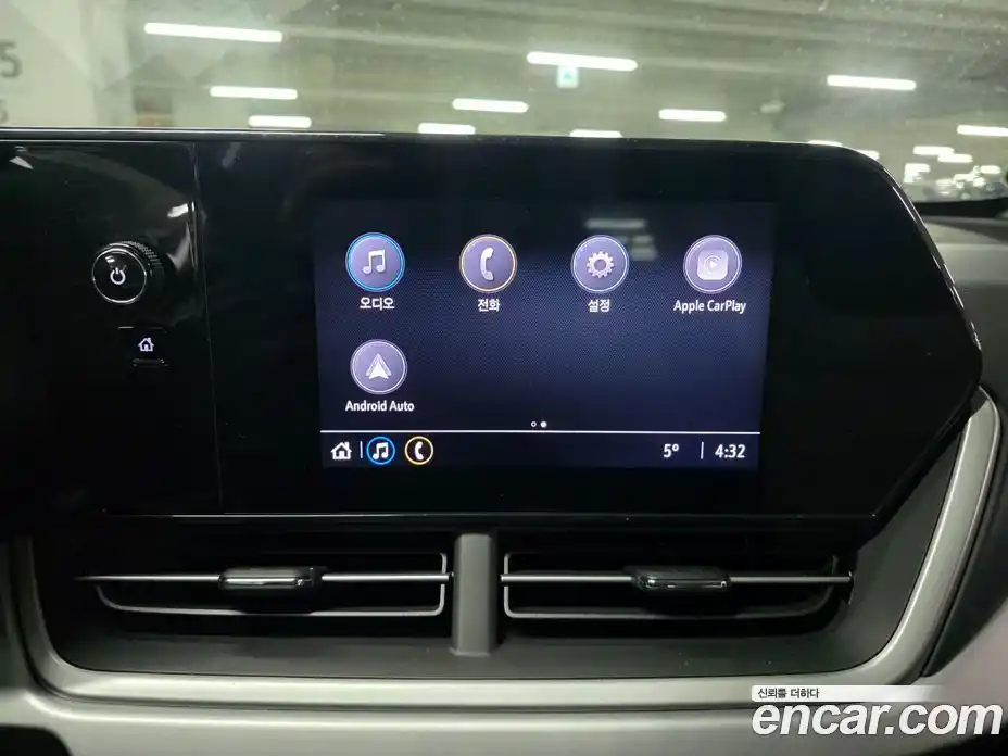 Chevrolet Trax 2024 1.2 Автомат в Москве № 354680, фото 9