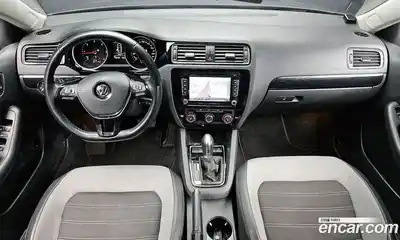 Volkswagen Jetta 2015 2.0 Автомат в Москве № 358908, миниатюра 7