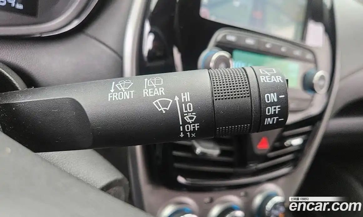 Chevrolet Spark 2017 1.0 Автомат в Москве № 370796, фото 17