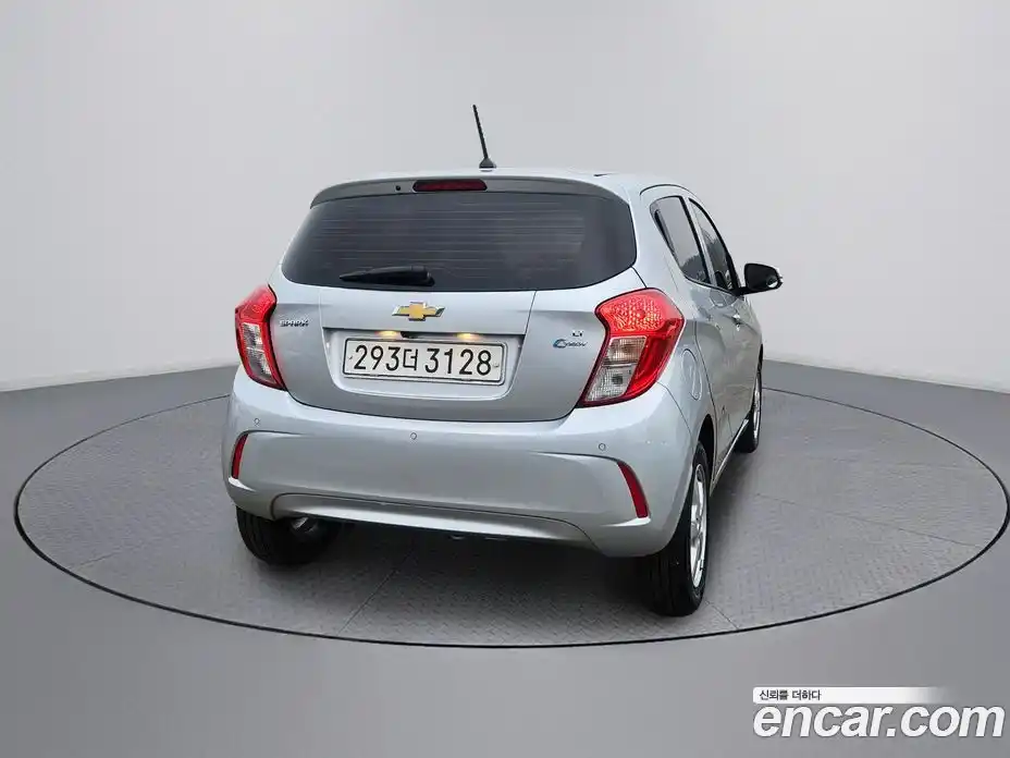 Chevrolet Spark 2017 1.0 Автомат в Москве № 370796, фото 4