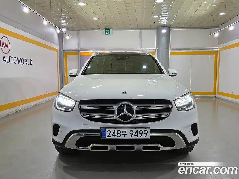 Mercedes-Benz GLC-Class 2021 1.9 Автомат в Москве № 371666, фото 2