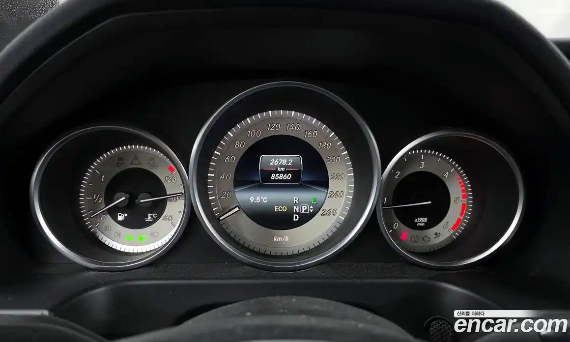 Mercedes-Benz E-Class 2016 2.1 Автомат в Москве № 372440, фото 8