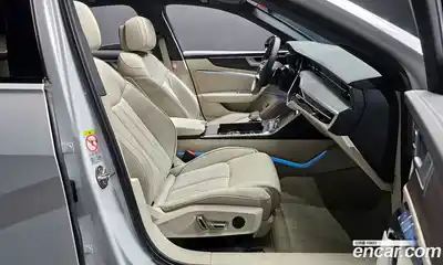 Audi A6 2025 2.0 Автомат в Москве № 372758, миниатюра 11