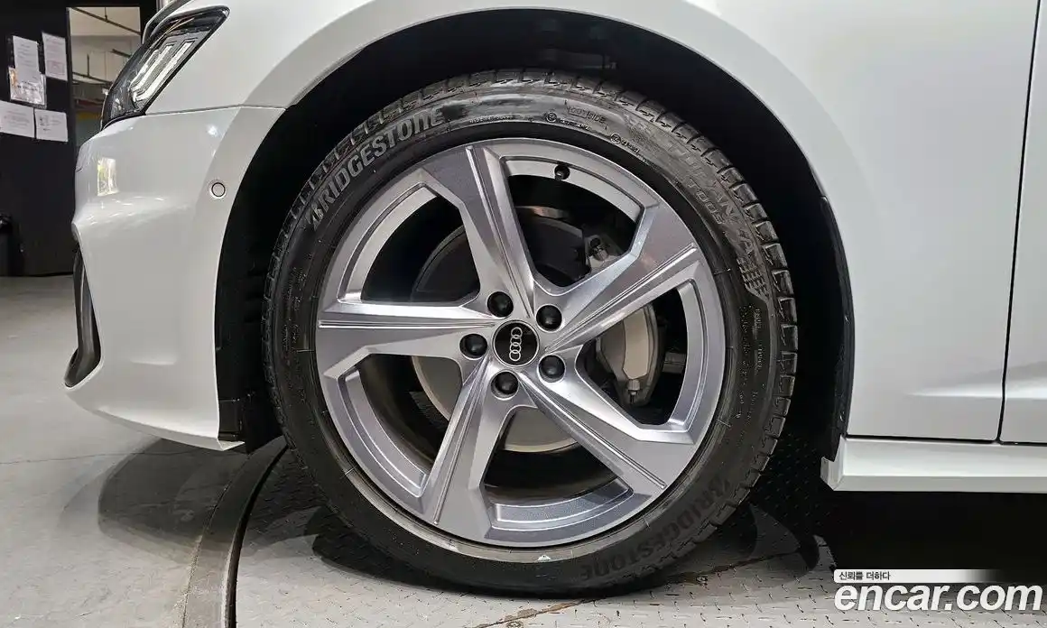 Audi A6 2025 2.0 Автомат в Москве № 372758, фото 5