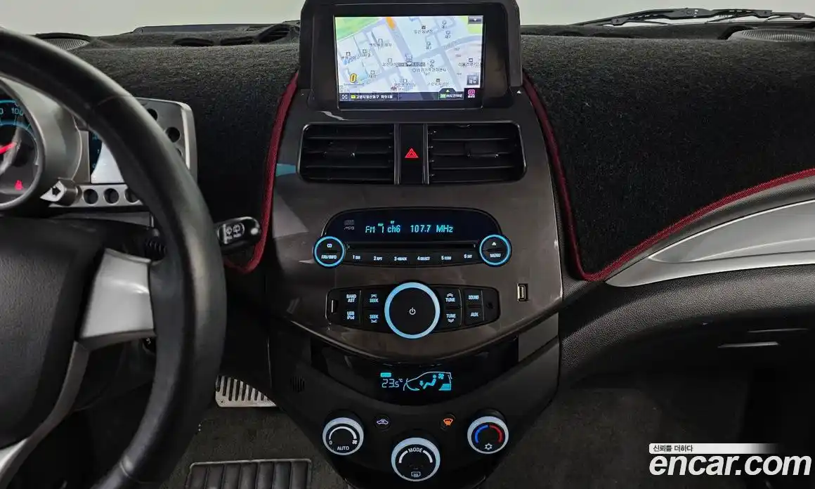 Chevrolet Spark 2012 1.0 Автомат в Москве № 37904, фото 14