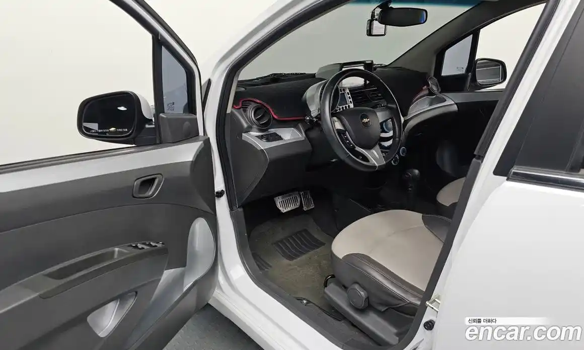 Chevrolet Spark 2012 1.0 Автомат в Москве № 37904, фото 10