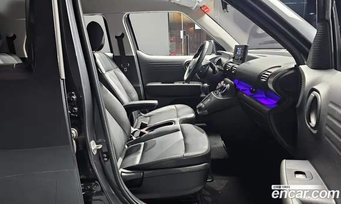 Hyundai Casper 2023 1.0 Автомат в Москве № 381632, фото 10