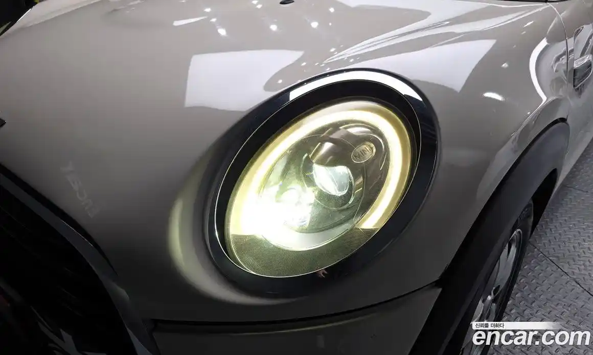 Mini Cooper 2017 1.5 Автомат в Москве № 396809, фото 19