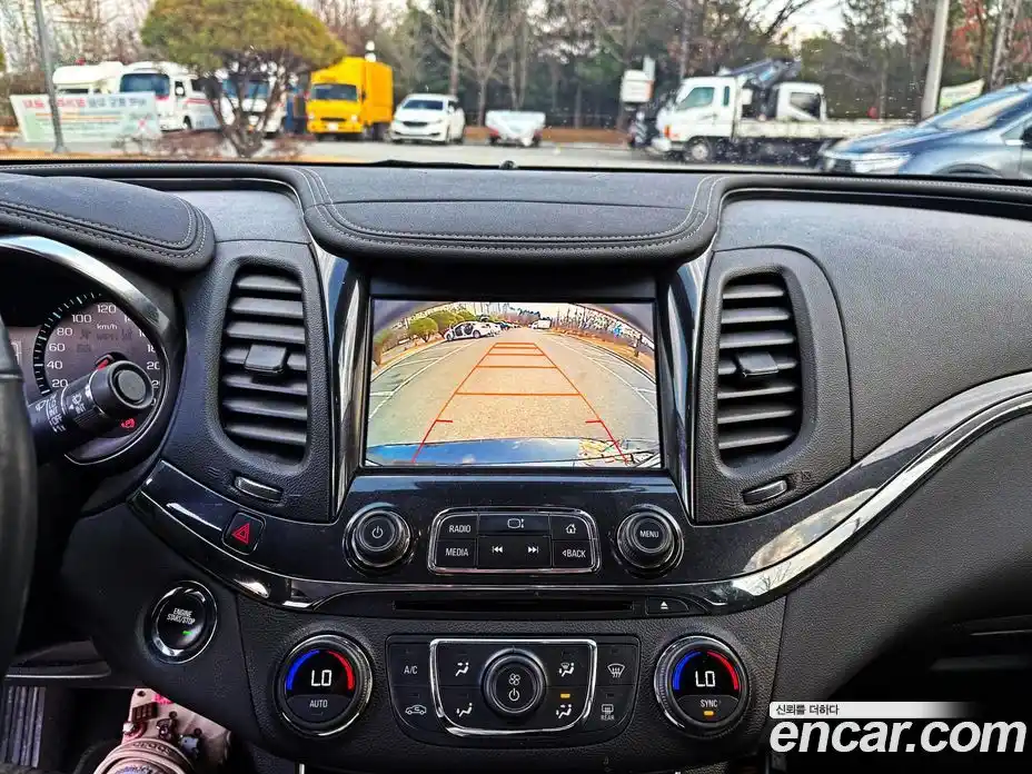 Chevrolet Impala 2016 2.5 Автомат в Москве № 397289, фото 13