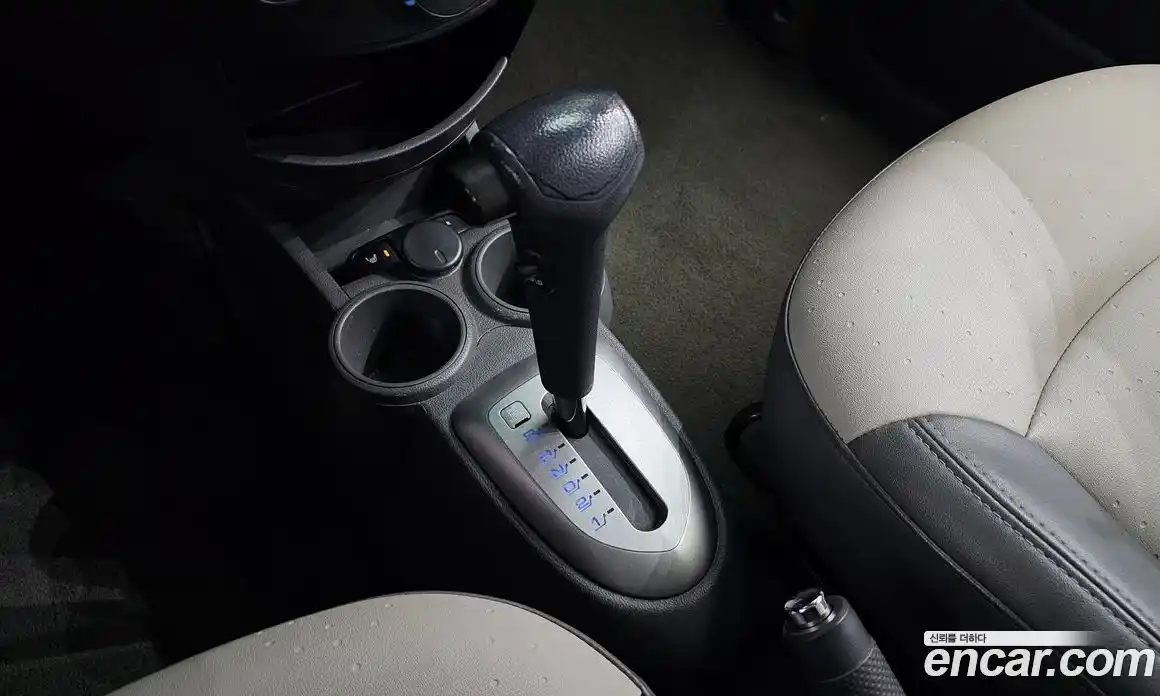 Chevrolet Spark 2012 1.0 Автомат в Москве № 40177, фото 9