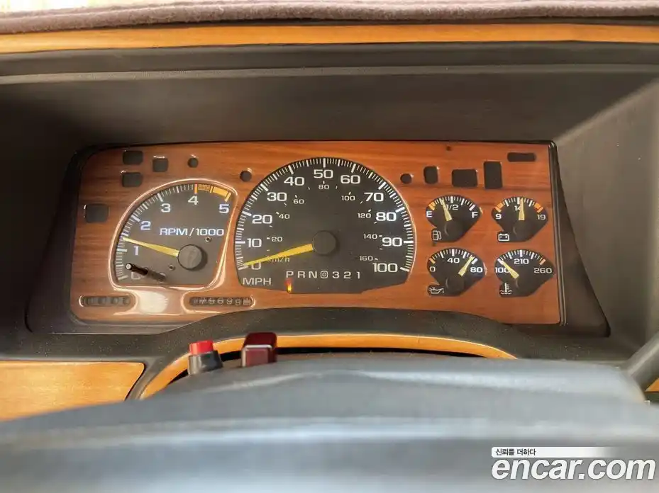 Chevrolet Surburban 1995 7.4 Автомат в Москве № 404728, фото 9