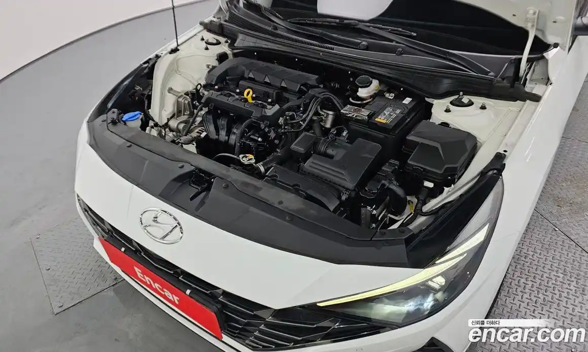 Hyundai Avante 2022 1.6 Автомат в Москве № 48728, фото 11