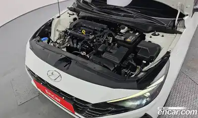 Hyundai Avante 2022 1.6 Автомат в Москве № 48728, миниатюра 11